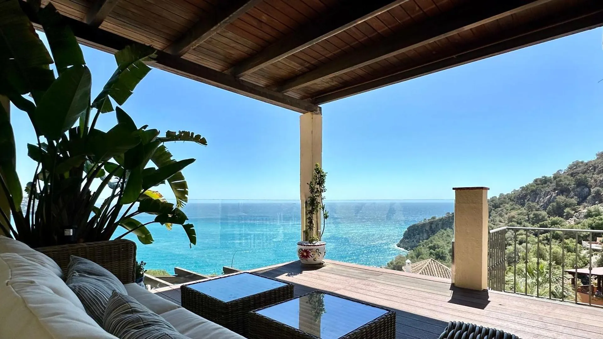 Beautiful House With Splendid Sea Views, Calaiza Beach Villa La Herradura  Holiday home La Herradura (Granada)