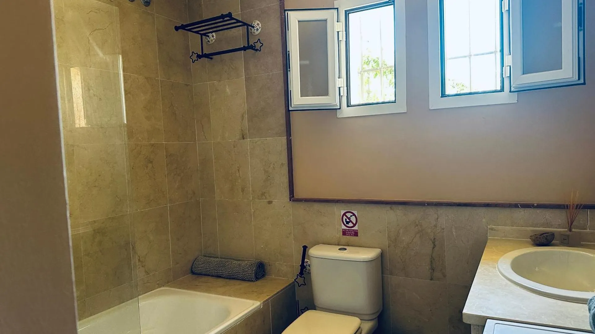 Beautiful House With Splendid Sea Views, Calaiza Beach La Herradura  0*, La Herradura (Granada)